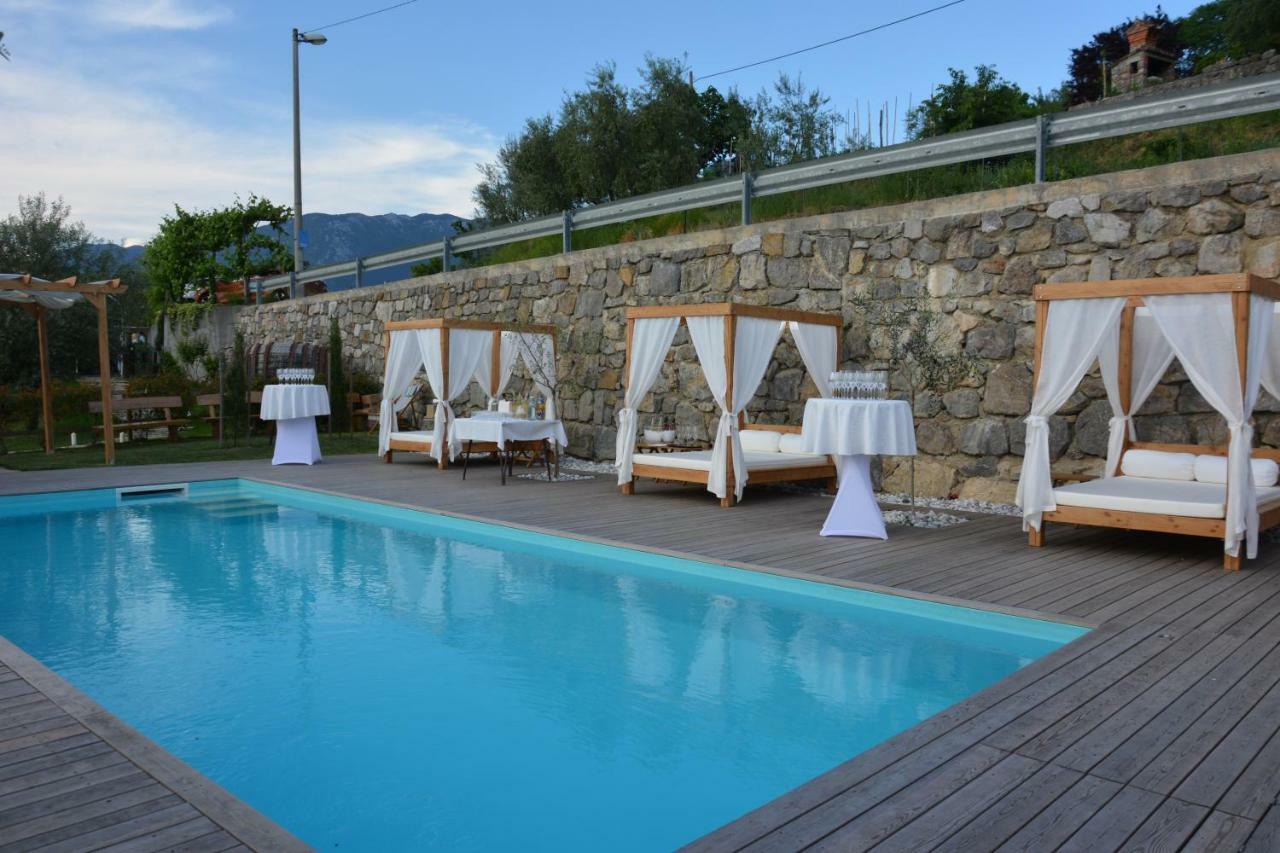 Отель Cebron Family Estate Branik Экстерьер фото