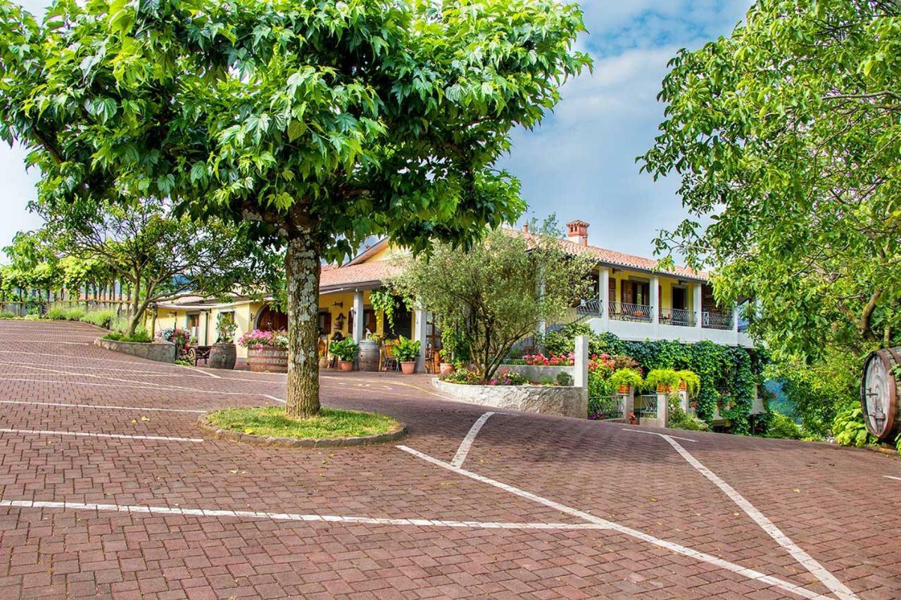 Отель Cebron Family Estate Branik Экстерьер фото